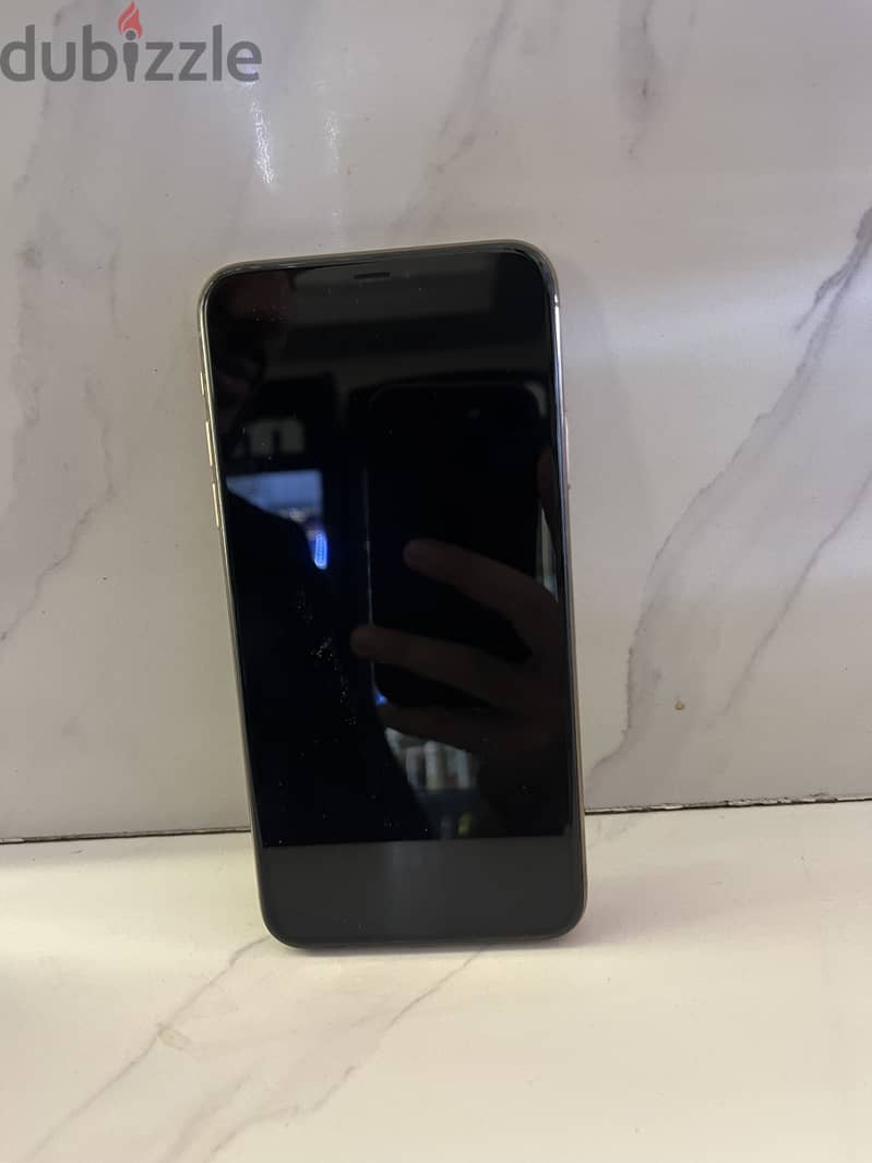Apple - iPhone 11 Pro Max 1