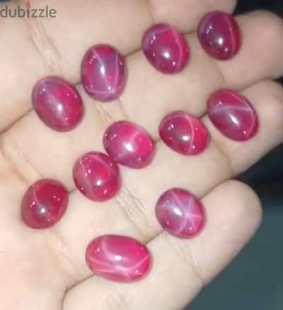 أحجار كريمة