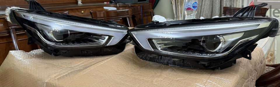 فوانيس mg zs اماميه