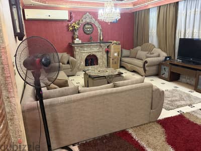 شقه للايجار بشارع دولتيان اغاخان شبرا مصر القاهره