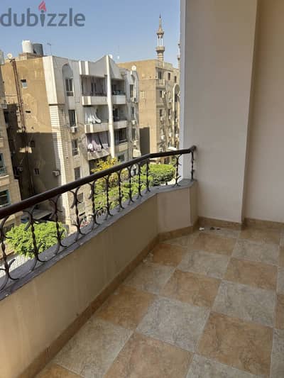 شقة للبيع بجوار مسجد بلال ابن رباح بالهضبة العليا