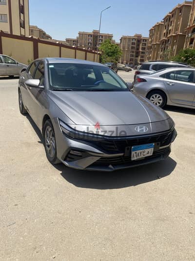 هيونداي إلينترا 2024