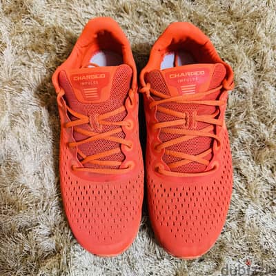 UNDER ARMOR size 46