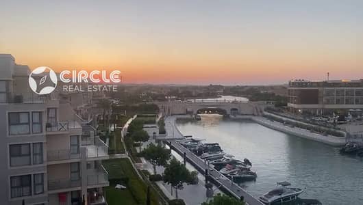شاليه ٣٤٠م مفروش بالكامل ٤ غرف نوم و٢ ليفينج للإيجار في مراسي Marassi Marina 1 مارينا 1 الساحل الشمالي North Coast بالقرب من سيدي عبد الرحمن