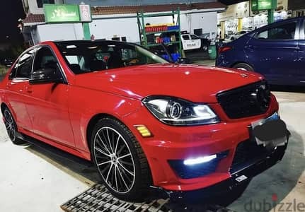 C180 2013 All fabric 93,000 Km All maintenance done.