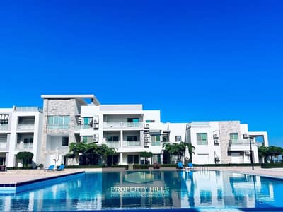 Receive immediately the last finished chalet, immediate delivery with air conditioning and natural gas next to Al-Jalala, Al-Mont Jalala, and Porto Sokhna