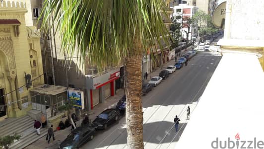 شقة 150م محرم بك علي الترام مباشرة