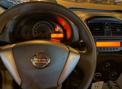 Nissan Sunny 2023
