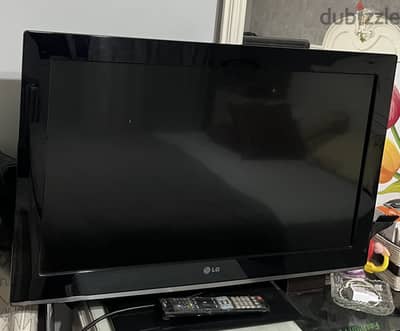 شاشة LG ٣٢ بوصة