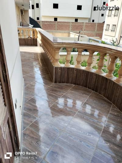 First floor apartment area 300 m five rooms