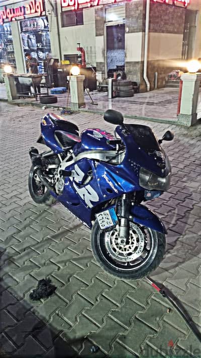 Cbr 919  ٩١٩ سي بي ار  1997