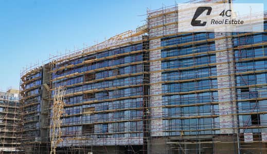 شقة فندقية الترا مودرن وفيو مميز للبيع في كمبوند Marasem Fifth square مراسم فيفت سكوير ليك ريزيدنس – استثمار مميز بعائد قوي وتشطيب فندقي