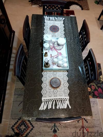سفره طعام و نيش