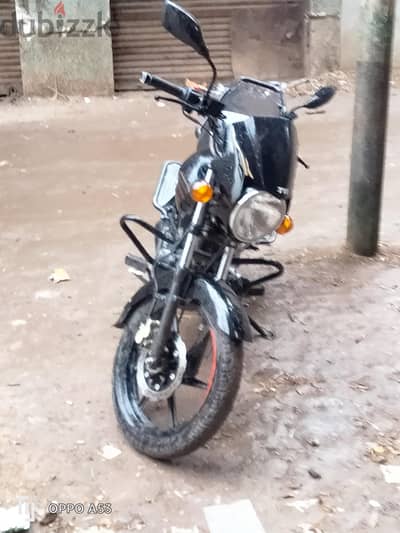 مكانه TVS hlx150