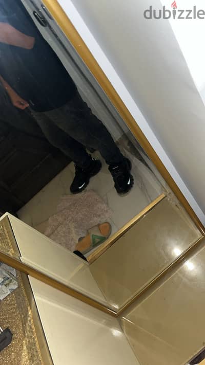 Balenciaga track