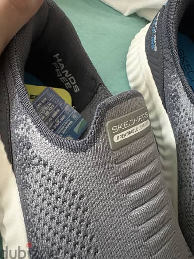 Sketchers 43.5  slip ins