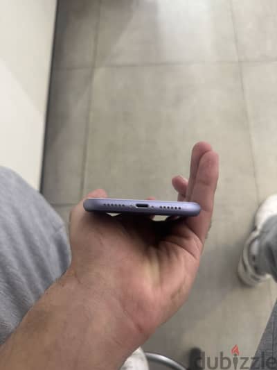 Apple - iPhone 11