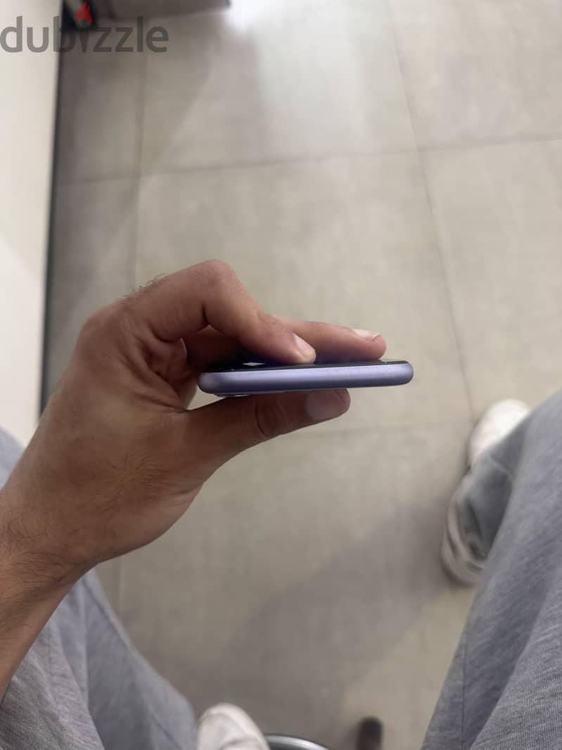 Apple - iPhone 11 2