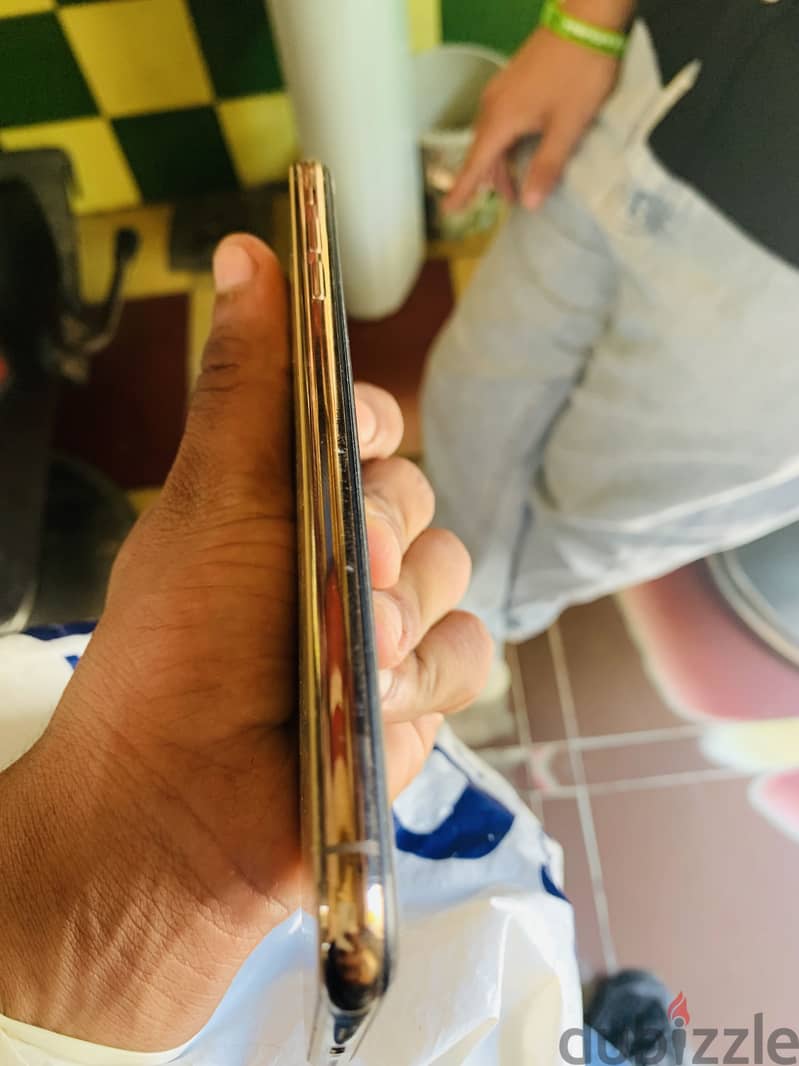 Apple - iPhone XS Max 1