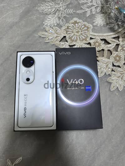 Vivo V40