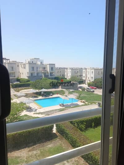 House for rent in Amwaj near the sea and directly on the boulevard