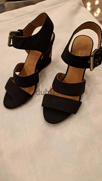 شوز كعب   shoes from dejavu Size 36