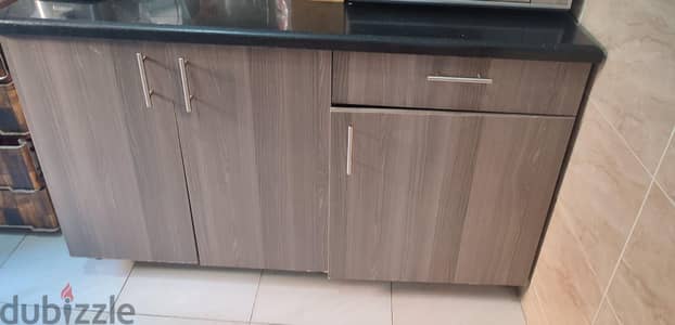 مطبخ قباني وحدتين و وحدة حوض