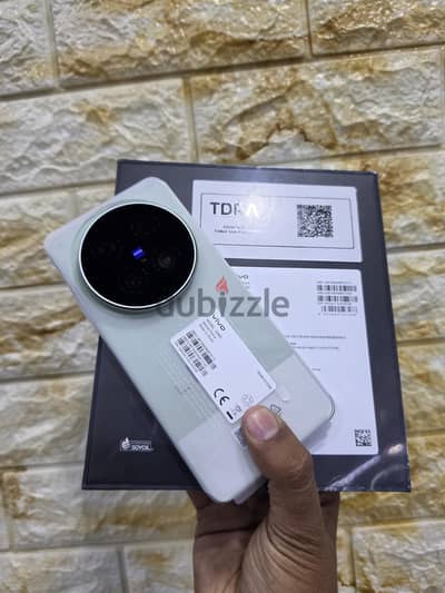 Vivo X300 Ultra 512 giga 16 ram جلووووووبال