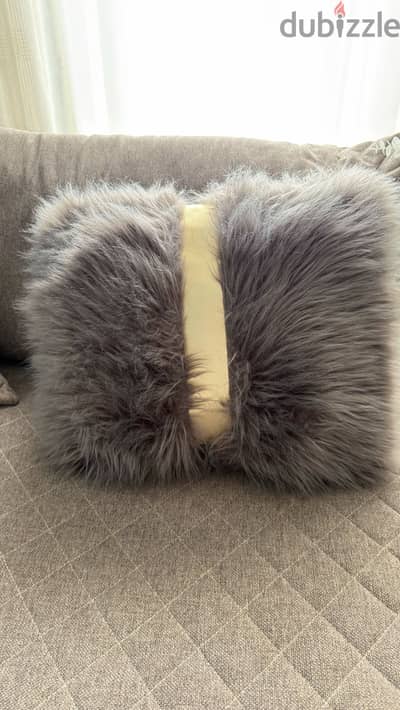 كوشنز سيمي كلاسيك semi classic cushions