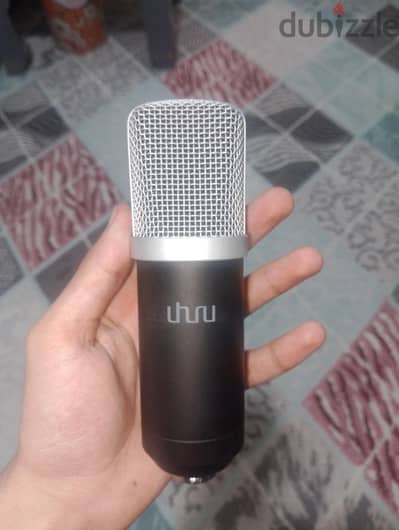 مايك UM 900