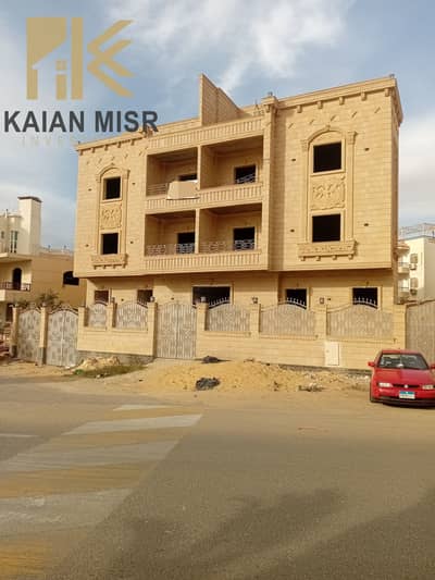 شقة للبيع 220م حي الفيلات الأول شرق الشروق على ميدان النهضة
