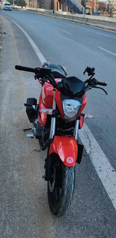 بينيلي Vlr200Sport. 2024