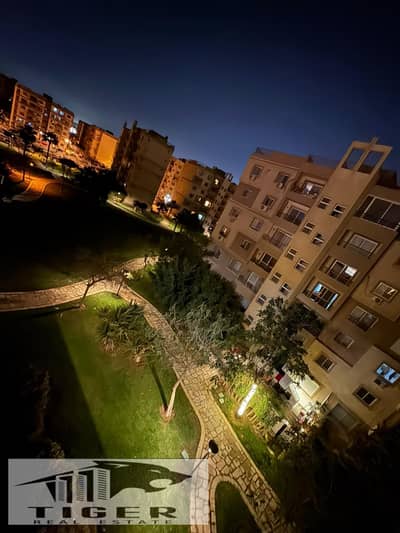 144متر للبيع مدينتي تشطيب خاص بالكامل على وايد جاردن و الاسباين مول