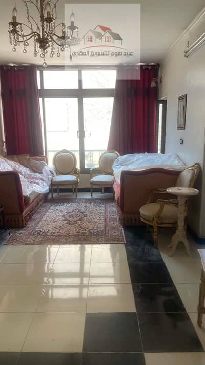 فرصه شقه للبيع بمدينه نصر الحي التامن بعمارات المبعوثين   بين حسن مامون وشارع الطاقه