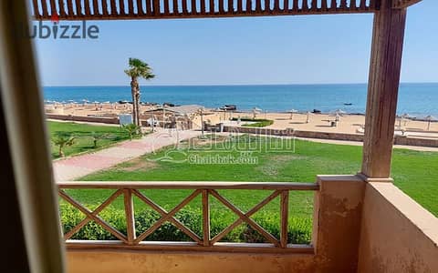 شالية للبيع صف اول علي البحر مباشرة استلام فورى مفروش بالكامل بالاجهزة والتكييفات ستيلا سي فيو 1 العين السخنه