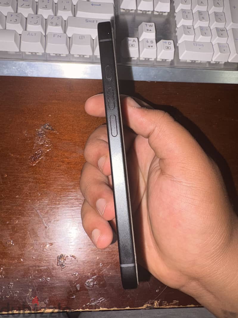 Apple - iPhone 16 2