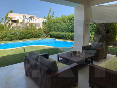 Ground Chalet for Sale in Hacienda Bay with Private Pool Ready To Move