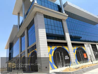 Office at Golden Gate 1500m for Rent -New Cairo