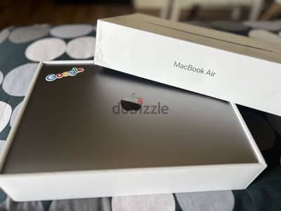 MacBook Air 13-inch (2019) - Box & Charger - Excellent Condition