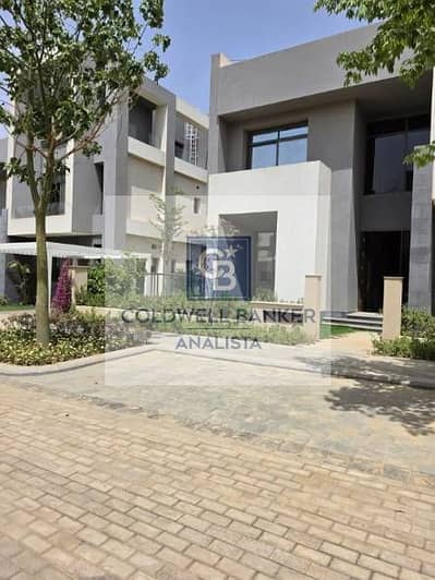 Luxury 4 Master Bedroom Twin House for Sale in Saada New Cairo Fifth Settlement with Elevator and Prime Location