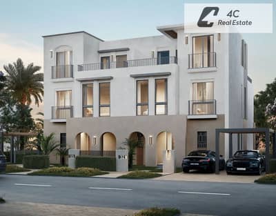 Under market price townhouse corner 252 m Direct on the landscape ready to move for sale very prime location in City gate