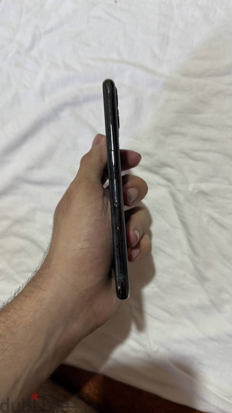 Apple - iPhone 11 Pro 1