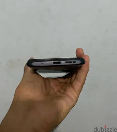 redmi 9t 128g ram6 حالة ممتازة جدا مش مفتوح زيرو حرفياً