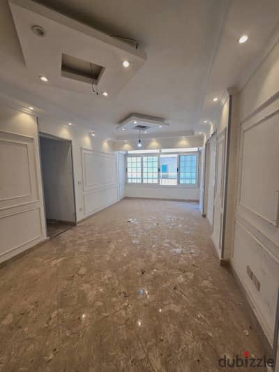 For Sale in Miami - Al-Essawi Main Street, 140 sq. m. (3 large bedrooms, 2 full bathrooms, utilities included), 11th floor, 3.6 million. Contact: 0122