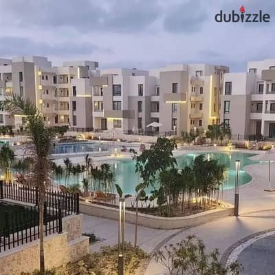 شاليه للبيع متشطب بالكامل يطل على فيو مميز جدا في زهرة الساحل الشمالي