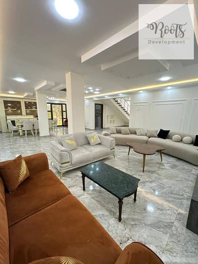 For Daily Rent, Standalone Villa Fully furnished, AC/S,Second Row on the Sandy Lake and Second Row one The Sea,First Use , in Marina 5 , North Coast.