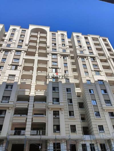 فرصة مميزة في مروج سموحة – شقة غرفتين على شارع واسع وفيو بلازا