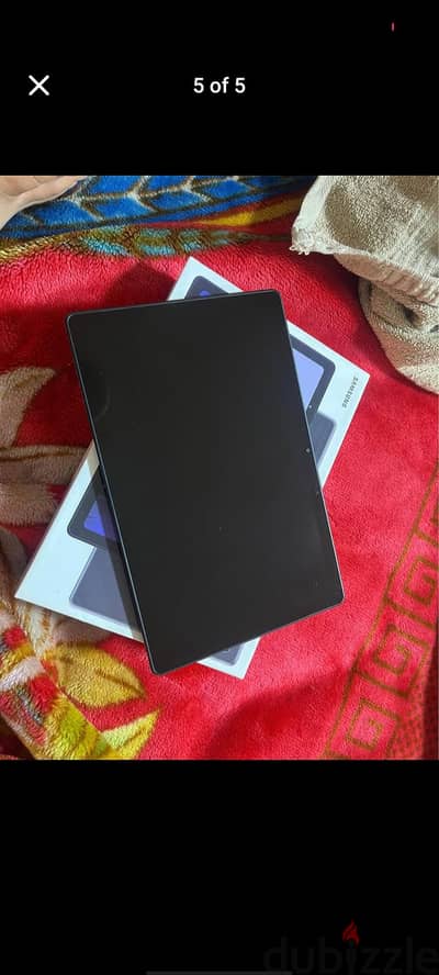 محتاج تاب a7 معاه علبته ( عايز اشتري مش ابيع )