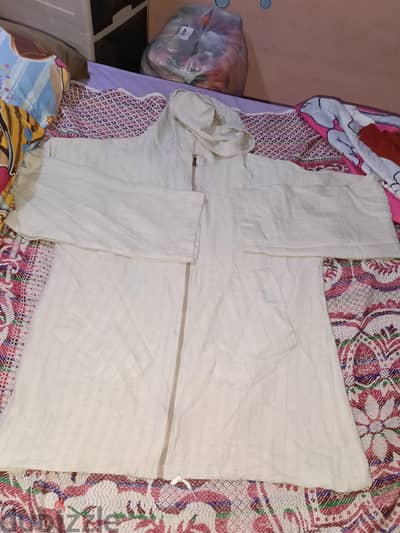 سوت حريمي يلبس ل80ك