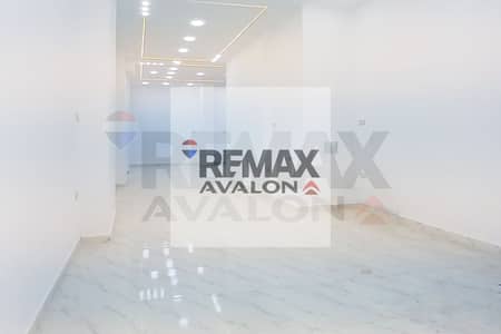 Commercial shop for rent 85 m Miami (Khaled bin Al-Walid Street - steps from Mohamed Nagib)